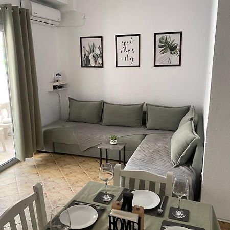 Happy Apartment ซารานเดอ ภายนอก รูปภาพ