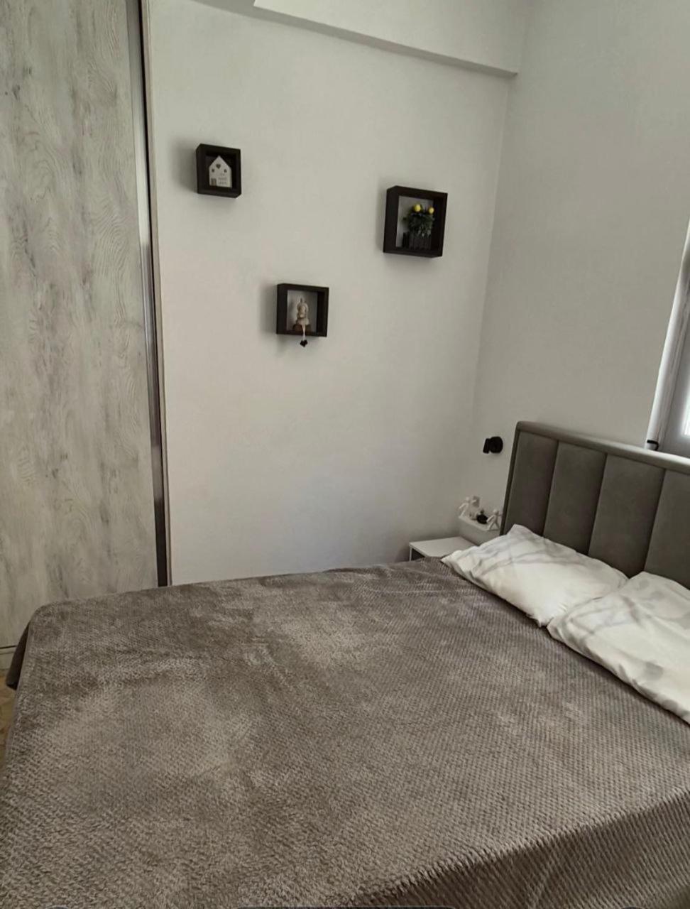 Happy Apartment ซารานเดอ ภายนอก รูปภาพ
