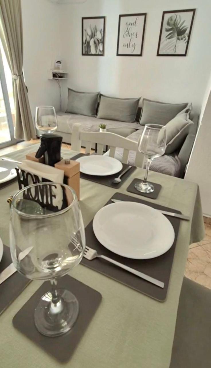 Happy Apartment ซารานเดอ ภายนอก รูปภาพ